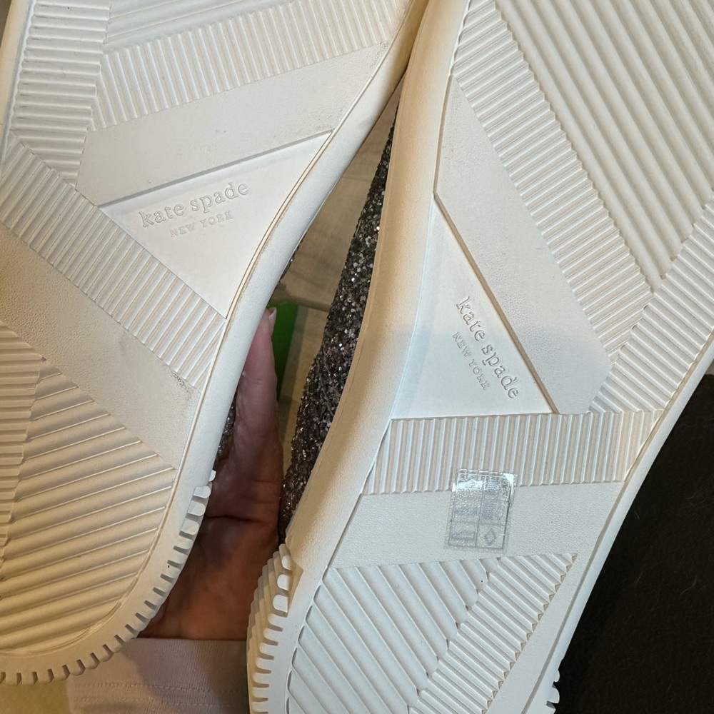 NEW Kate Spade Signature Lace Up Sneaker Silver Glitter - Picture 5 of 7